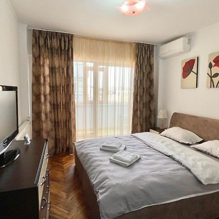 Apartment Danube View Tulcea Exteriör bild