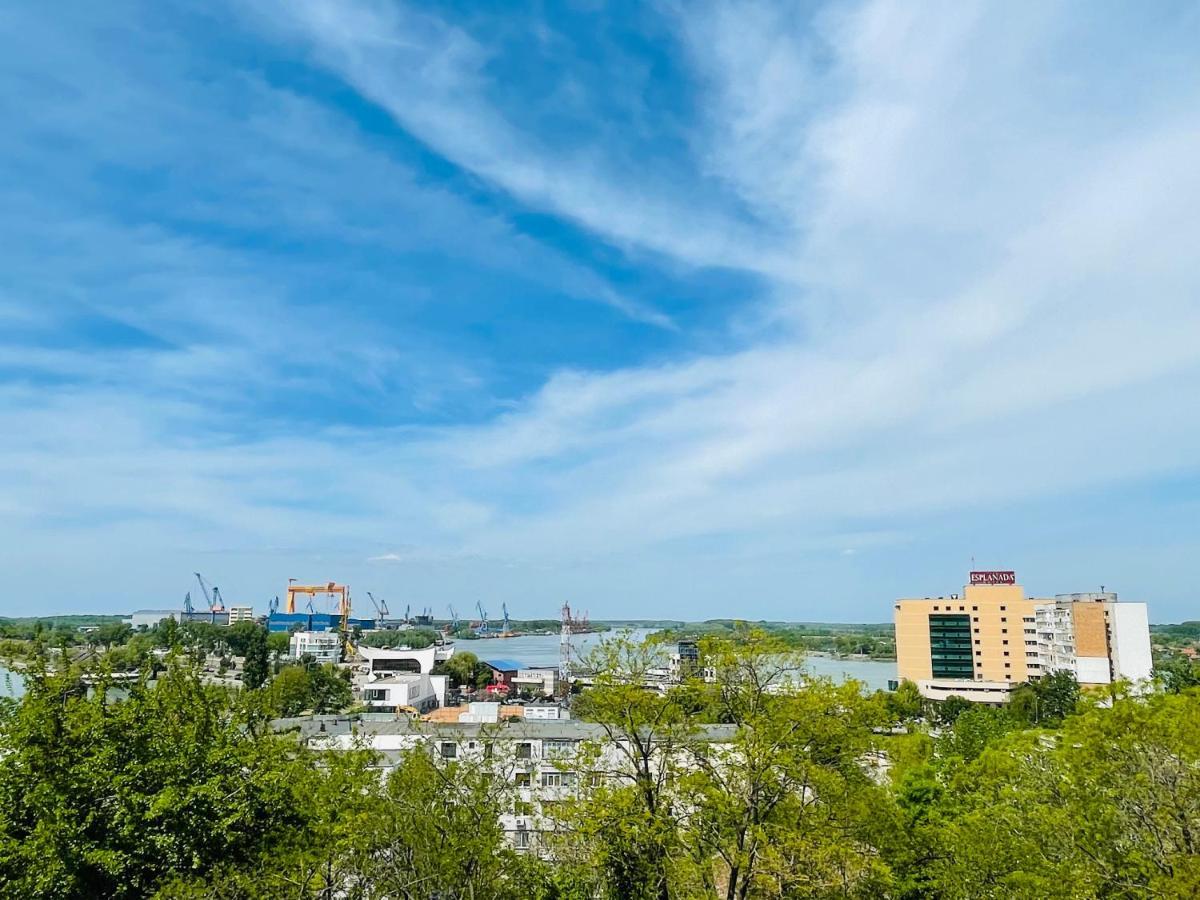 Apartment Danube View Tulcea Exteriör bild